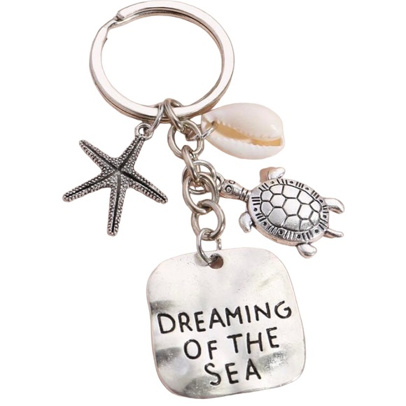 Dreaming of the Sea Keychain - sea turtle starfish and shell - Picture 2 of 4